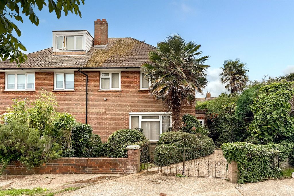 Property photo 1 of 17 Picture No. 22