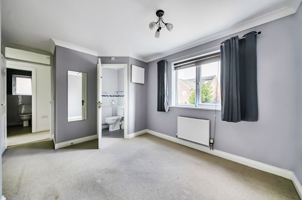 Property photo 3 of 37 147746416