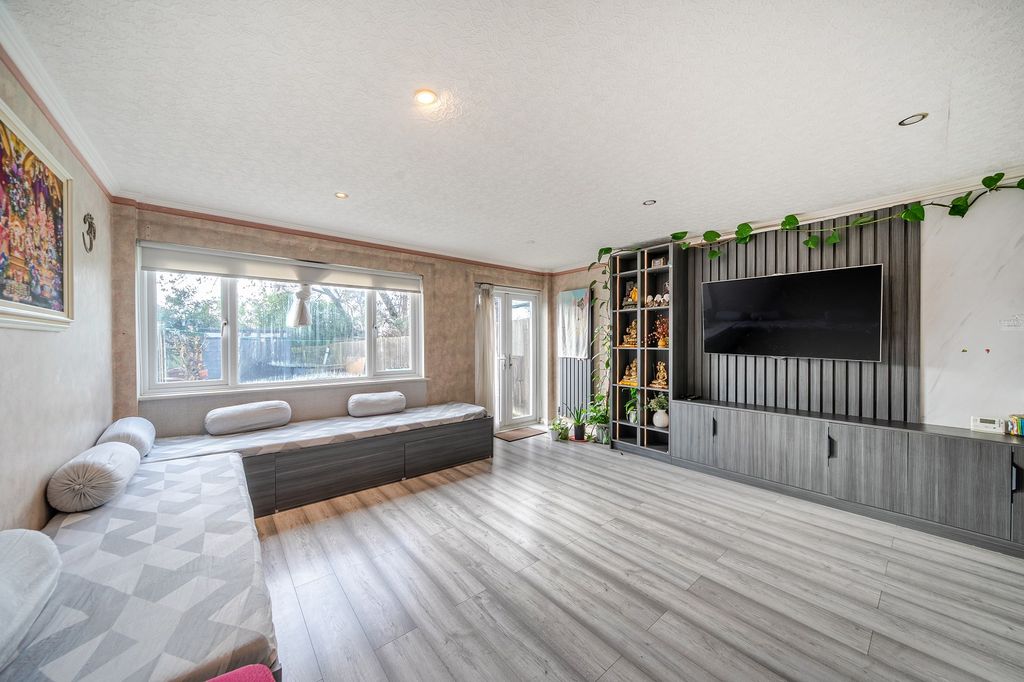 Property photo 3 of 13 Not Specified