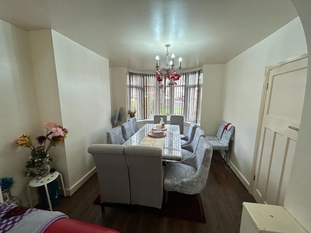 Property photo 3 of 10 Image