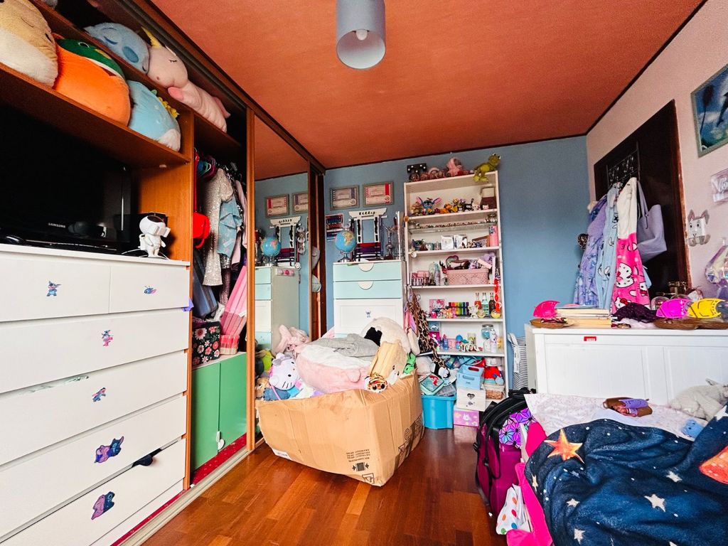 Property photo 3 of 15 Picture 3