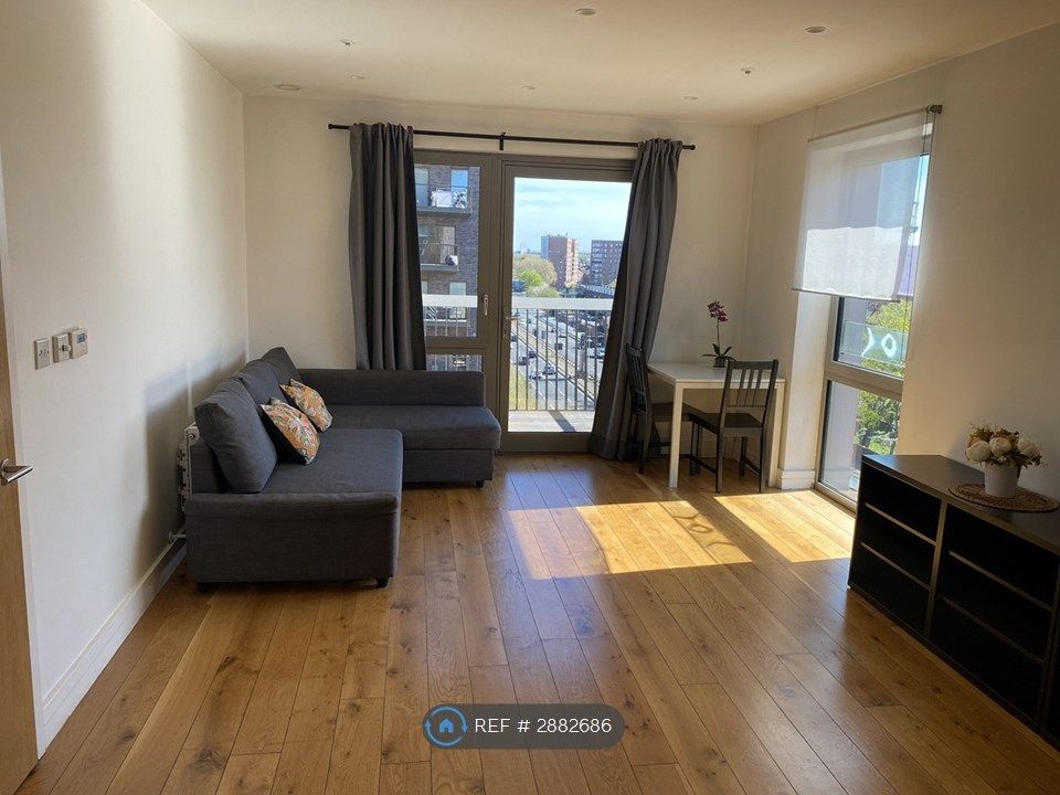 Property photo 3 of 10