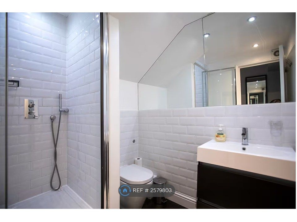 Property photo 2 of 13 Bathroom