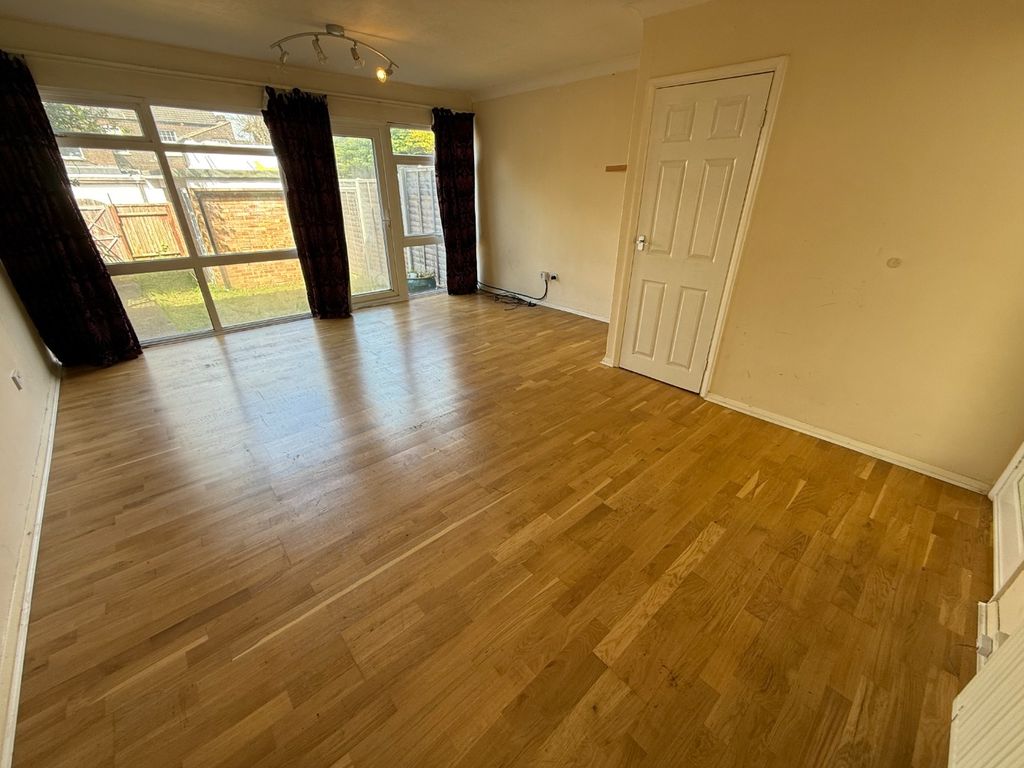 Property photo 2 of 10 5090162