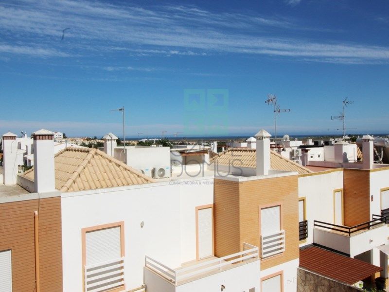 Property photo 3 of 33