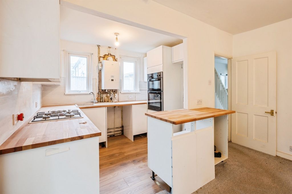Additional image 11 of 4 bed detached house for saleTelscombe Cliffs Way, Telscombe Cliffs, Peacehaven BN10