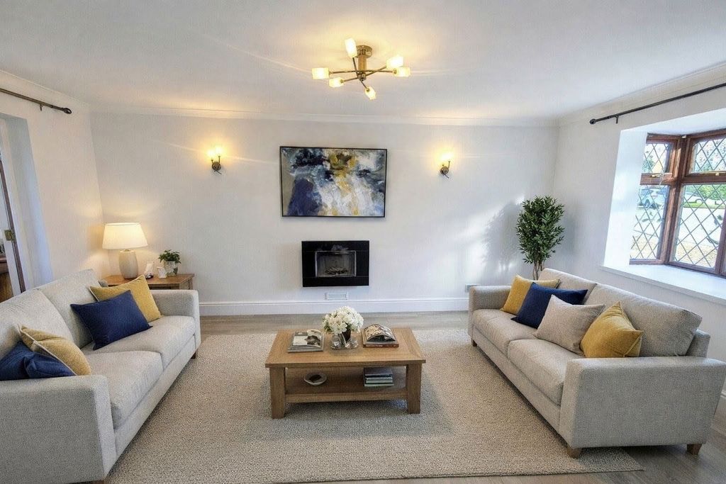 Property photo 2 of 21