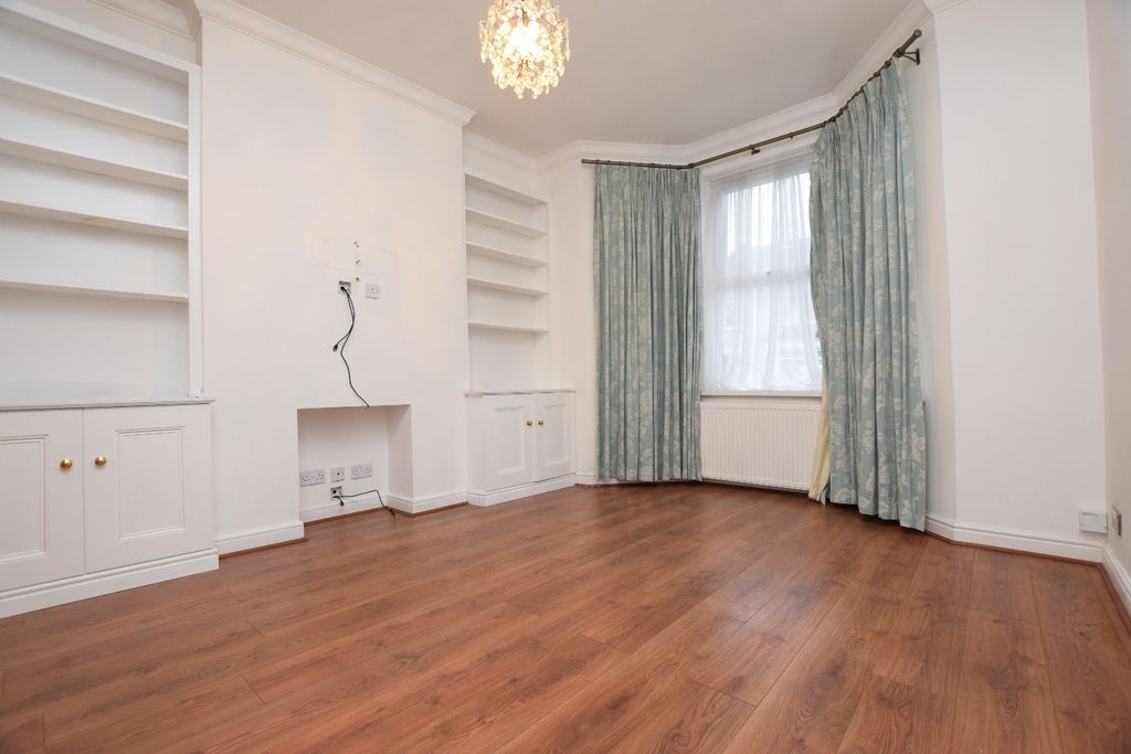 Property photo 2 of 11 Reception