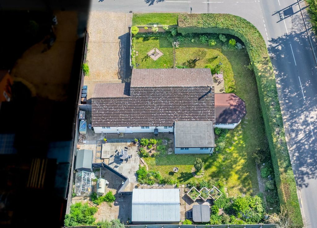 Property photo 1 of 31
