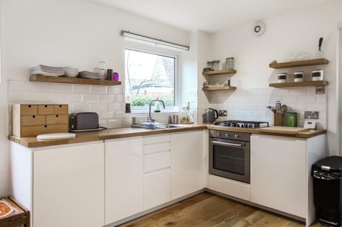 Property photo 3 of 8 Kitchen A