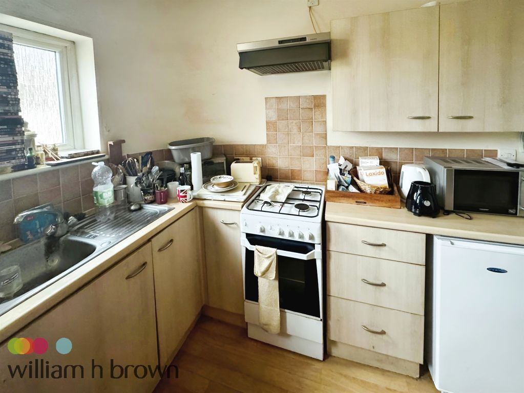 Property photo 3 of 5