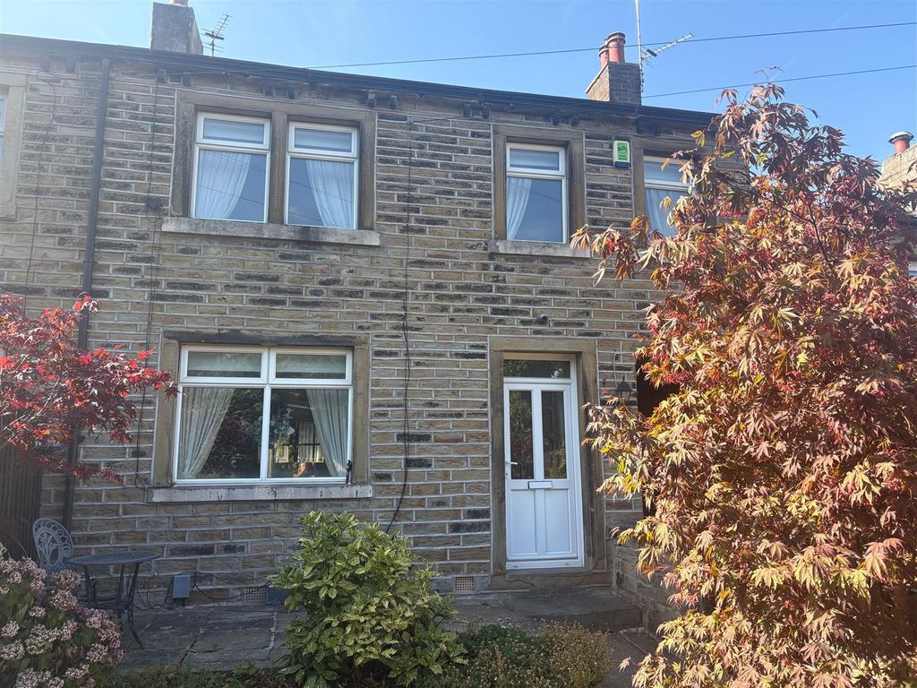 Property photo 1 of 32