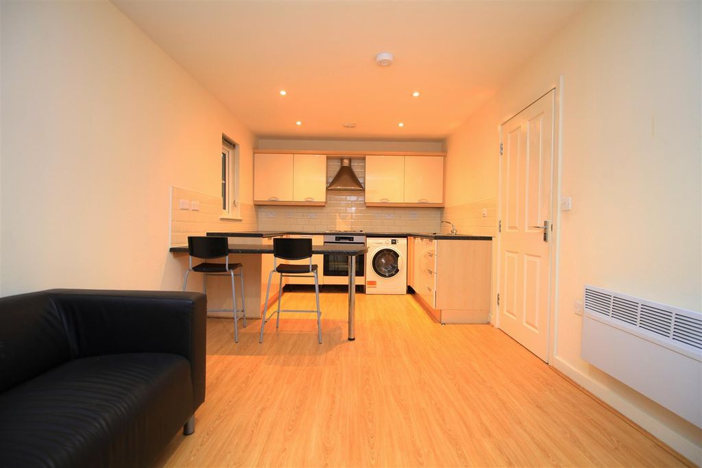 Property photo 2 of 9 Lounge Kitchen Diner..Jpg