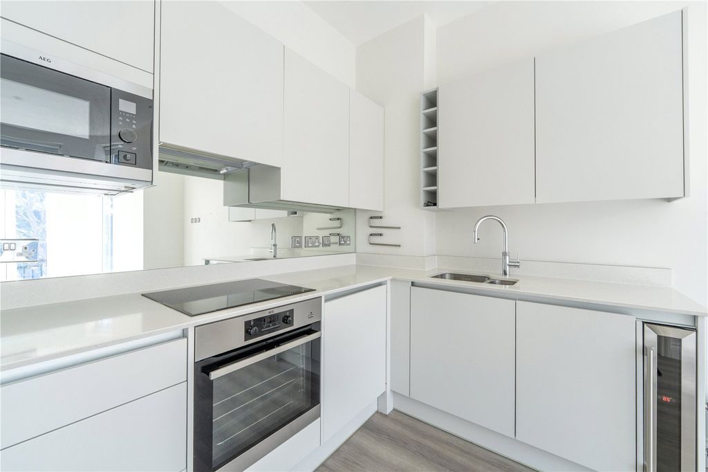 Property photo 3 of 8 Picture No. 42