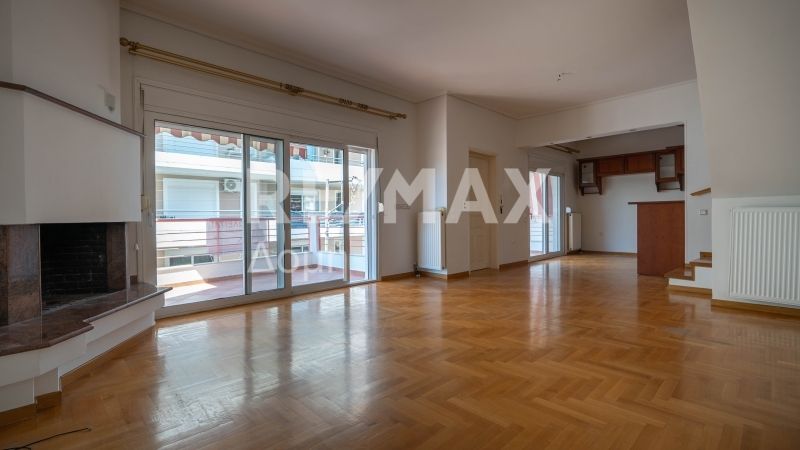 Property photo 3 of 48