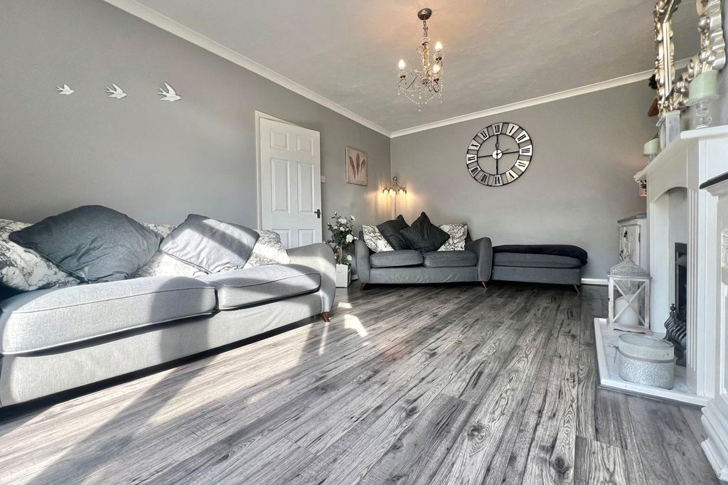 Property photo 2 of 15 Picture No. 07