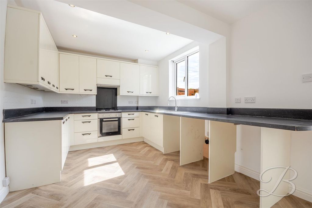 Property photo 2 of 37 Ccltd-12.Jpg