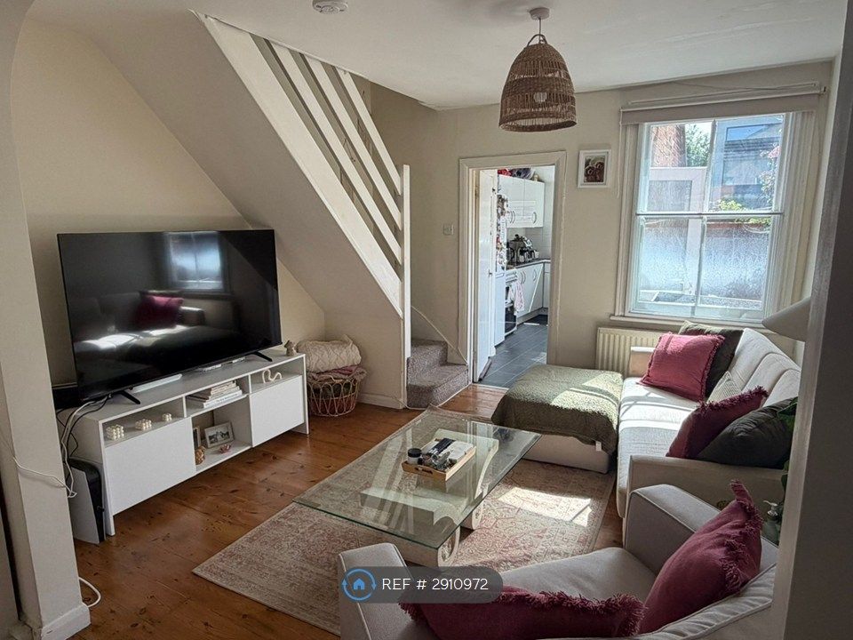 Property photo 3 of 11