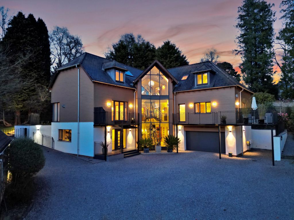 Property photo 1 of 31 Image