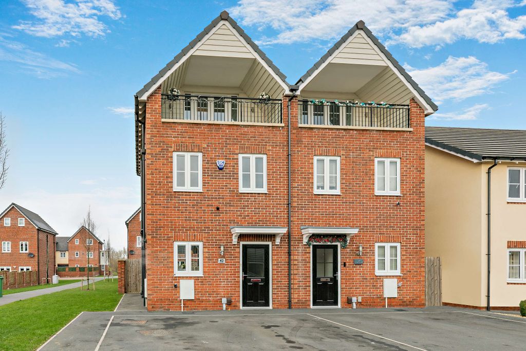 Property photo 1 of 20 Street View