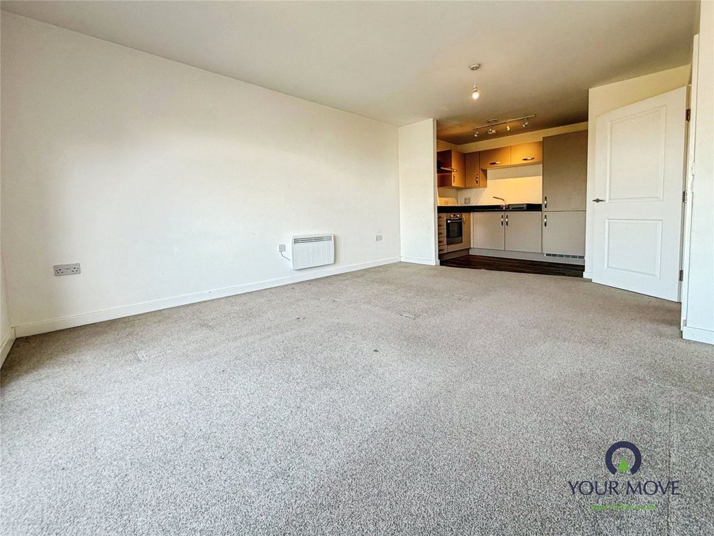 Property photo 2 of 9 Picture No. 10