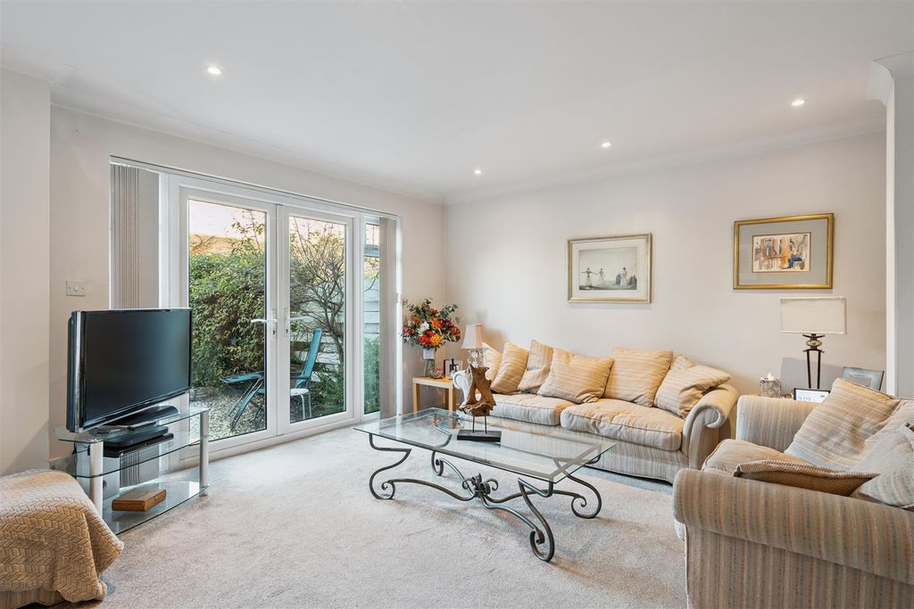 Property photo 1 of 13 Dsc06488-F7457683A48424583Fe537F80F80Eb7d.Jpg