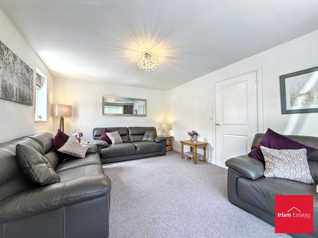 Property photo 2 of 39