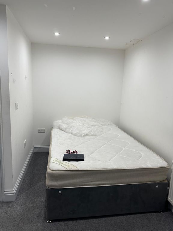 Property photo 2 of 2