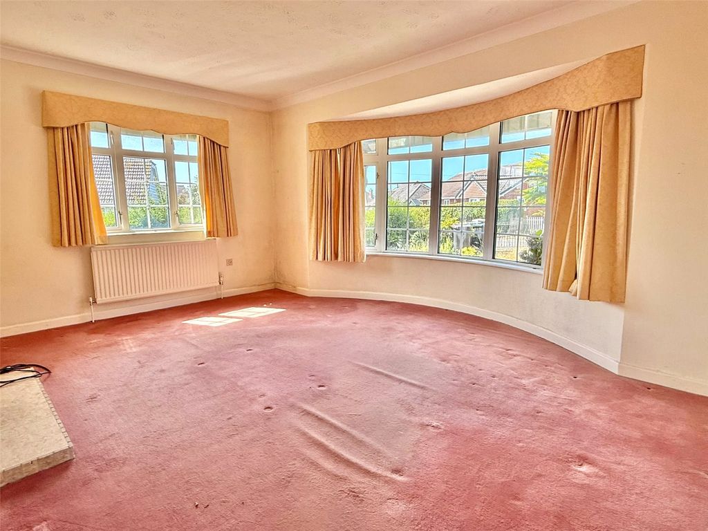 Property photo 2 of 15 Picture No. 01