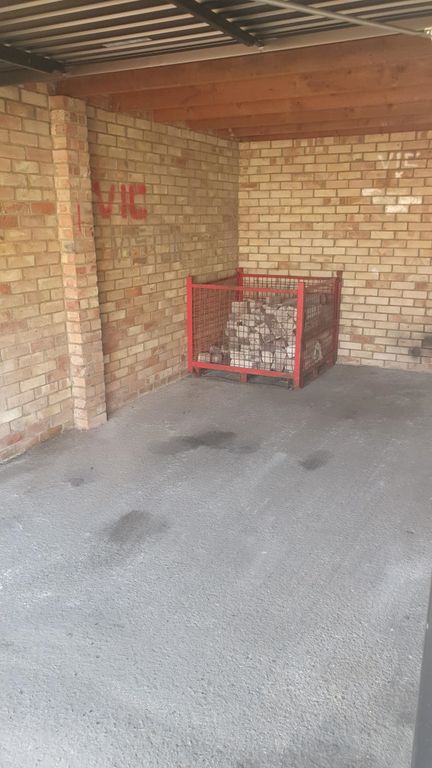 Property photo 2 of 4