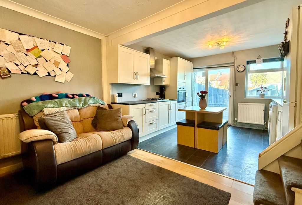 Property photo 3 of 14