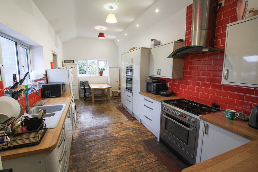 Property photo 3 of 6 Img_1486.Jpg