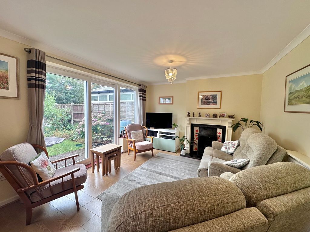 Property photo 2 of 37