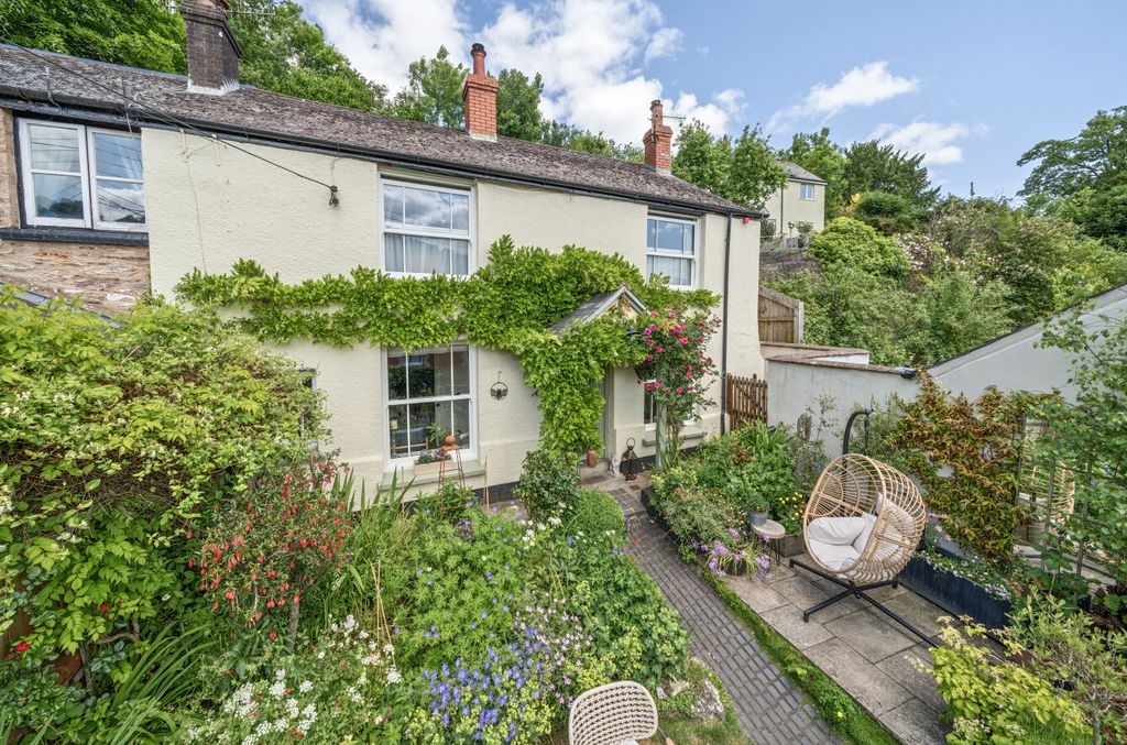 Property photo 2 of 22 Dulverton, Seddons