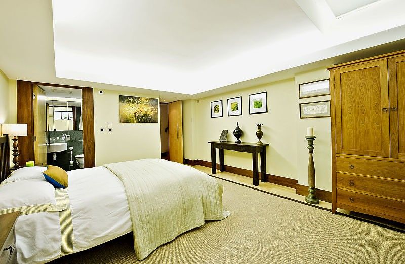 Property photo 3 of 8 Bedroom 2