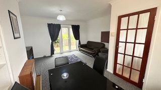 Property photo 2 of 27