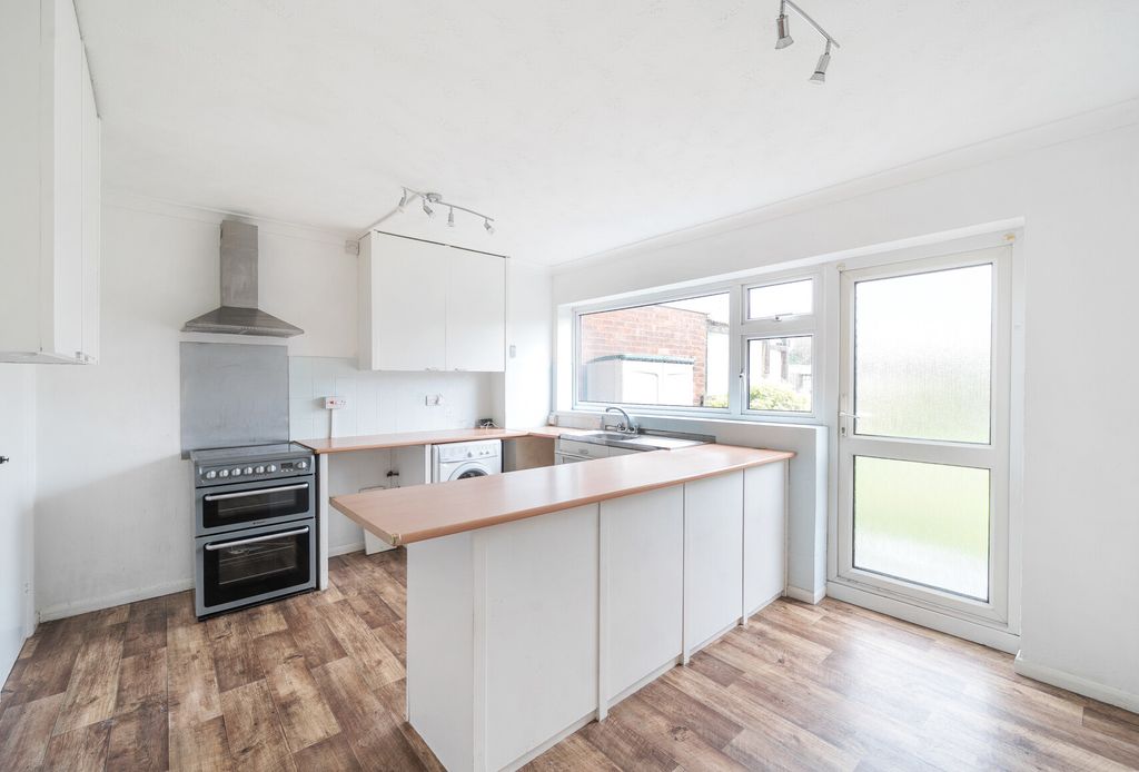 Property photo 2 of 14 1-6989Af9Fc77Ad-1...