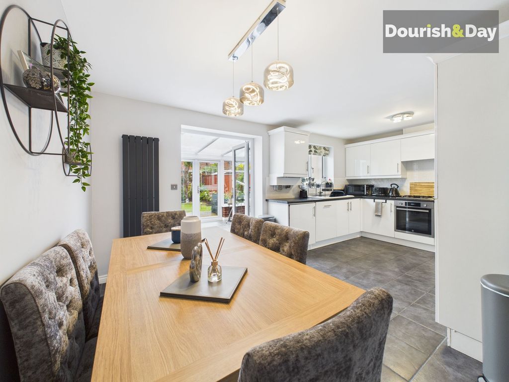 Property photo 3 of 14 Kitchen Diner