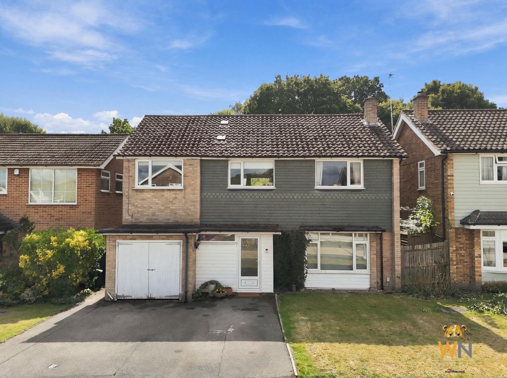 Property photo 1 of 27
