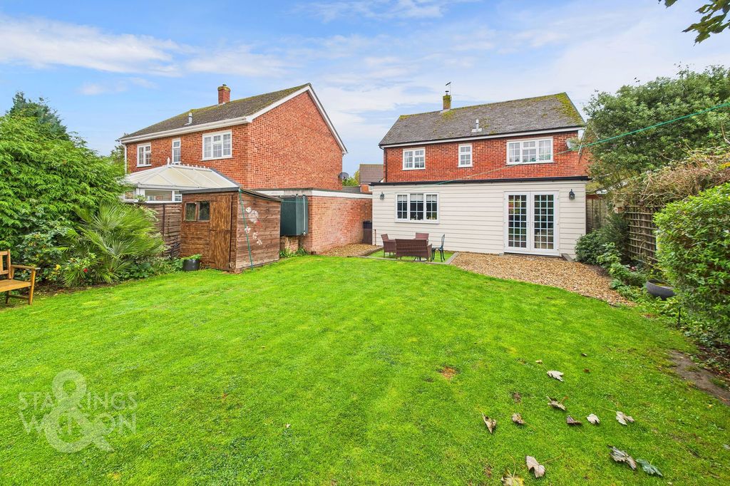 Property photo 2 of 26