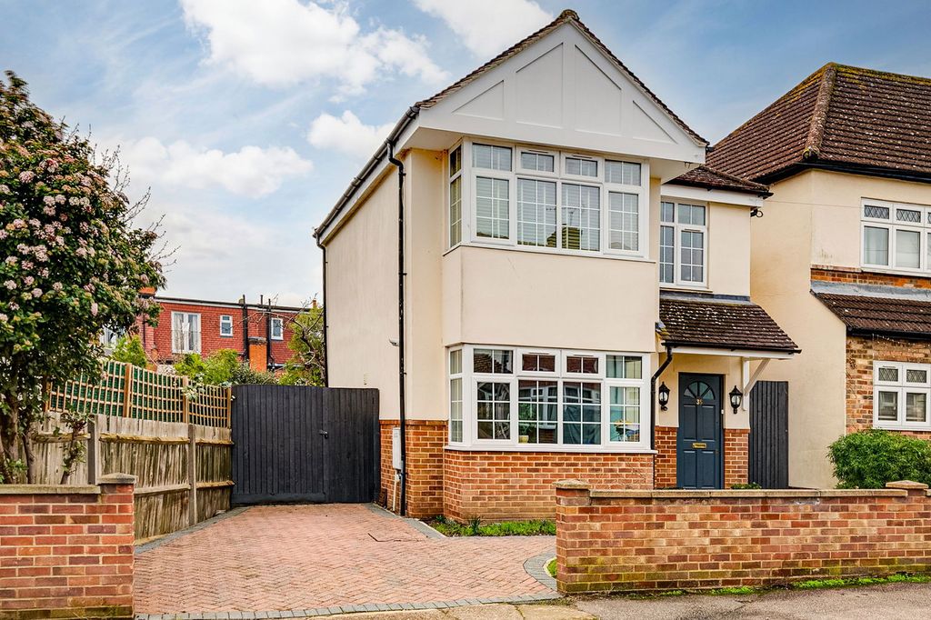 Property photo 1 of 15