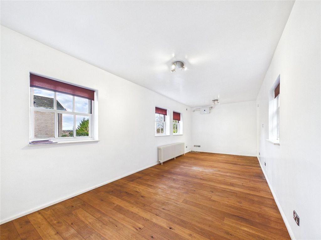 Property photo 2 of 12 Picture No. 12