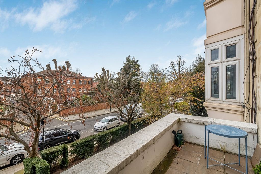 Property photo 3 of 14 External