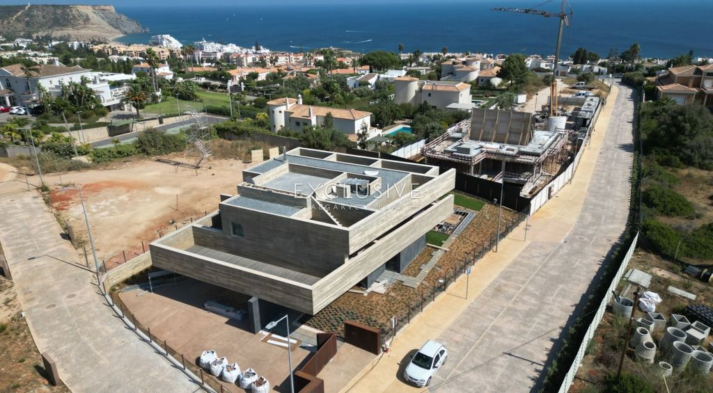 Property photo 3 of 26