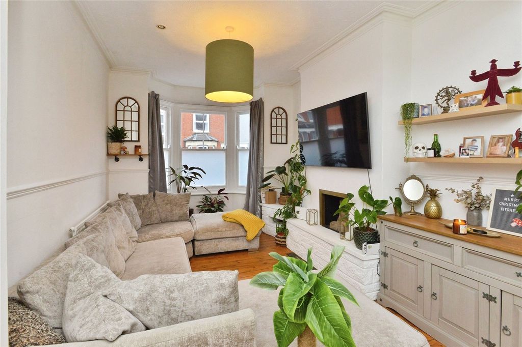 Property photo 2 of 19 Picture No. 05