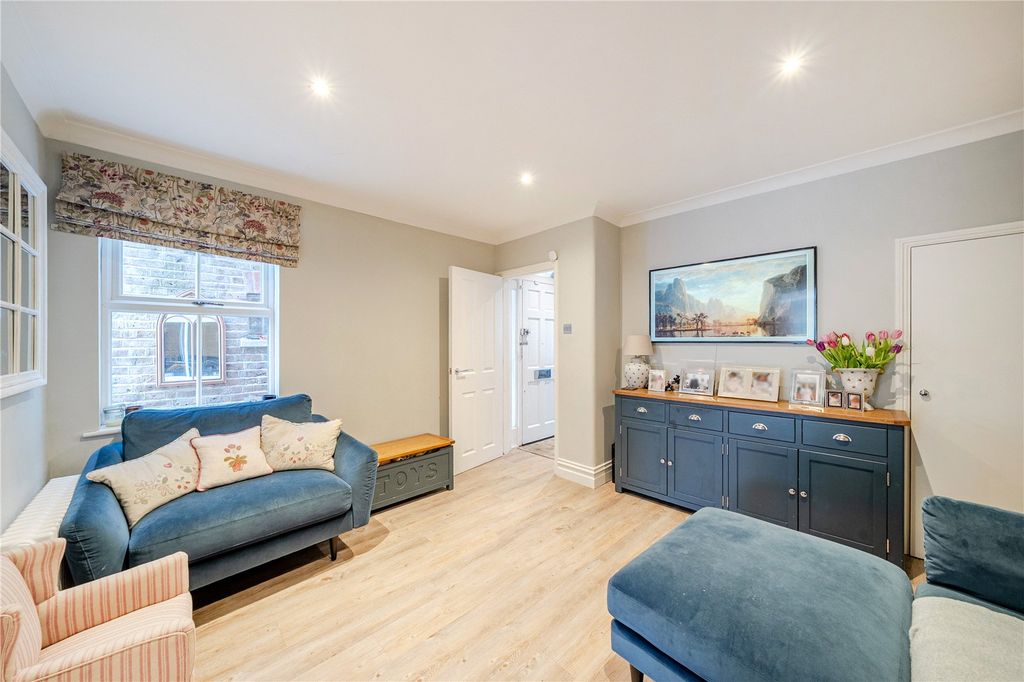 Property photo 3 of 10 Picture No. 34