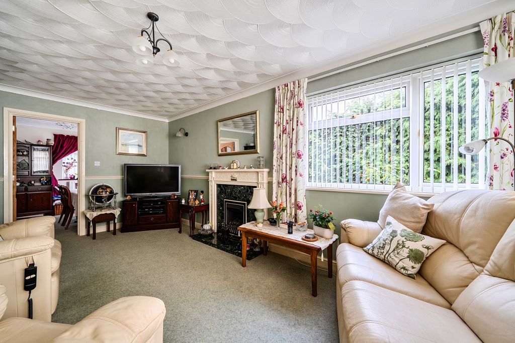 Property photo 2 of 24 1534963 (7)