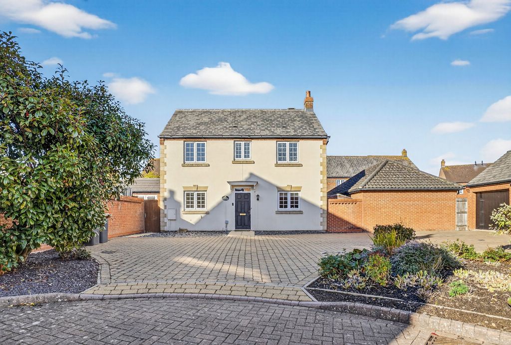 Property photo 1 of 34