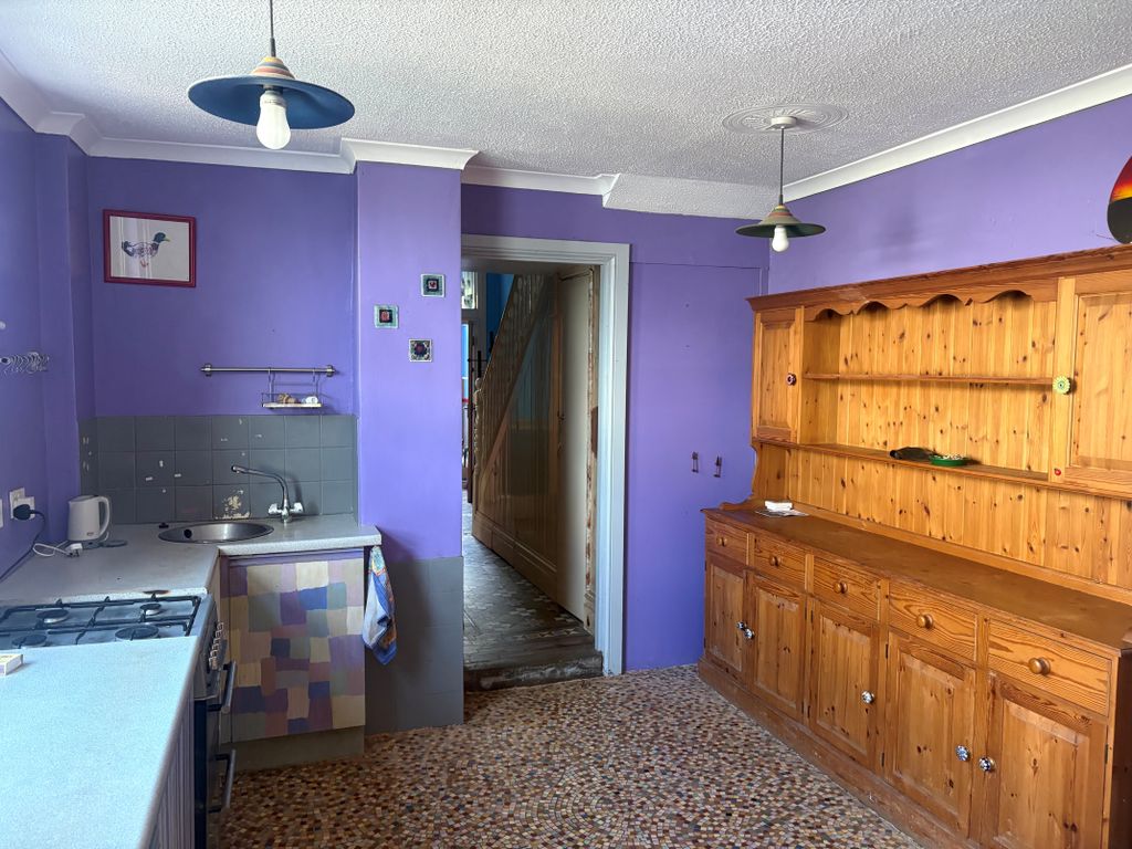 Property photo 3 of 3 Kitchen