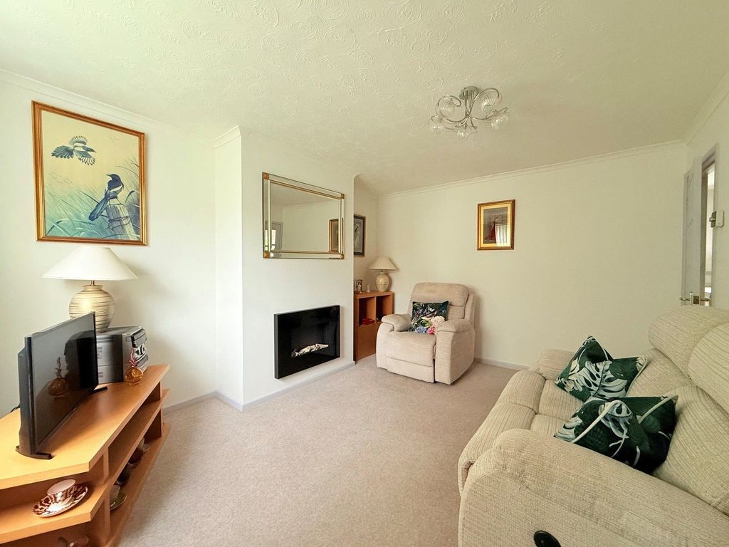 Property photo 3 of 14